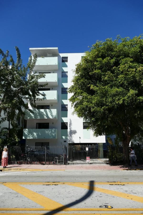 Large 1 Bedroom Apartment With Free Private Parking Miami Beach Exterior photo